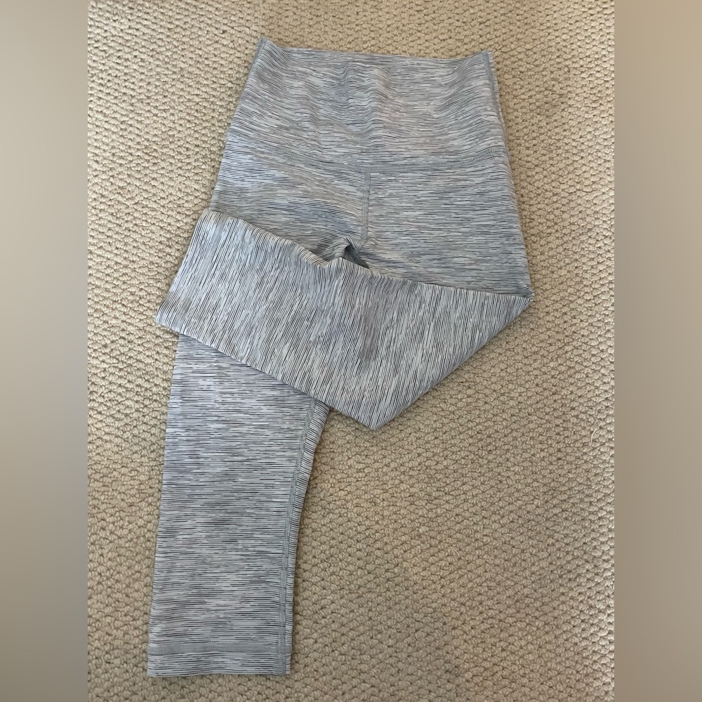 Lululemon Align HR 21” Legging Size 4